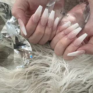 ネイル lavia🖤 ayumiのネイルデザイン