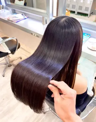 ロング パーマ 艶髪と透明感を ‼️/若林のヘアスタイル