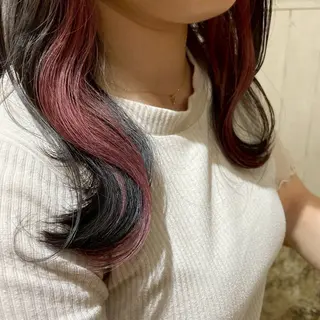 セミロング 山口 真里亜のヘアスタイル