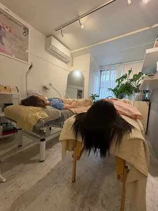 美容鍼灸サロン mahoroba院長のエステ・リラクイメージ