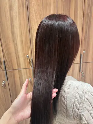ロング Rena/ 透明感カラー🖤🫧のヘアスタイル