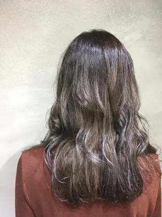 ロング カラー くまがい みゆ【edge.】のヘアスタイル