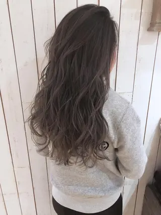 ロング カラー Noe心斎橋 堀田 朋宏のヘアスタイル