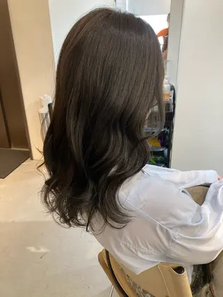 セミロング ✨色持ちの良い艶 カラー✨蟹江真世のヘアスタイル