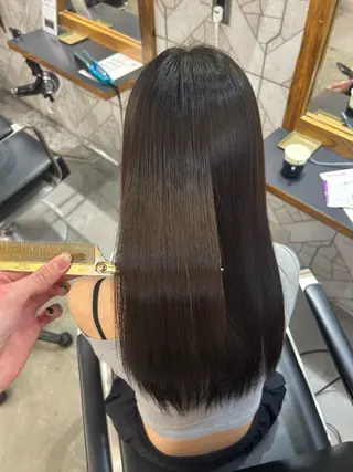 ロング カラー ✨傷ませないカラー ✨美髪矯正✨レオンのヘアスタイル