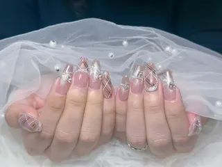 パーマ ロング 高橋 ユキのネイルデザイン