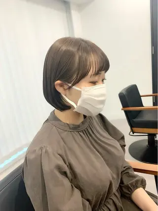 ミディアム カラー パーマ ヘアアレンジ メンズ キッズ ネイル マツエク・マツパ アイブロウ 似合せレイヤー/ 柔らか透明感カラーのヘアスタイル
