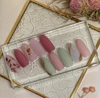 ネイル Agu. Nail tomoのネイルデザイン