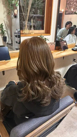 ミディアム 藤井 美陽のヘアスタイル