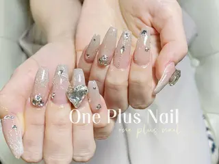 ネイル One Plus Nail Salonのネイルデザイン