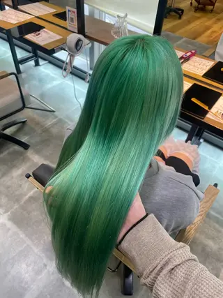 ロング カラー 💎HYUGO❄️ 縮毛矯正/ハイトーンのヘアスタイル