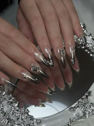 ネイル Sully Nail Labのネイルデザイン