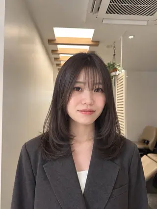 セミロング カラー ヤスマルユイカ 髪質改善/透明カラーのヘアスタイル