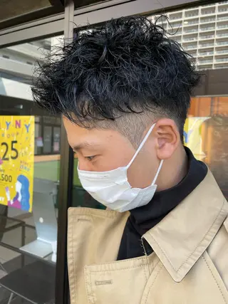 ショート パーマ メンズ メンズヘア特化 崎田 成人のヘアスタイル