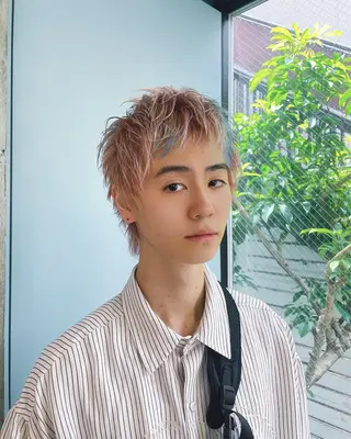 カラー ハイトーン/レイヤー しゅーたのヘアスタイル