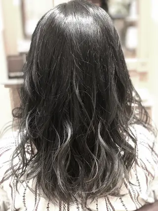 セミロング カラー 🍀日比野 哲二のヘアスタイル