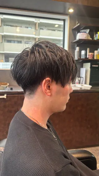 ショート メンズ 鼎一真ハイトーン/ パーマ/何でも屋さんのヘアスタイル