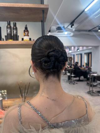 セミロング ヘアアレンジ red neo あいりのヘアスタイル