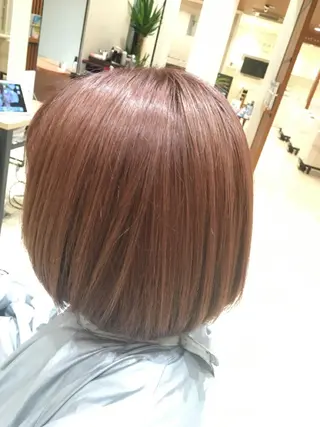 ショート カラー 飛來 藤本のヘアスタイル