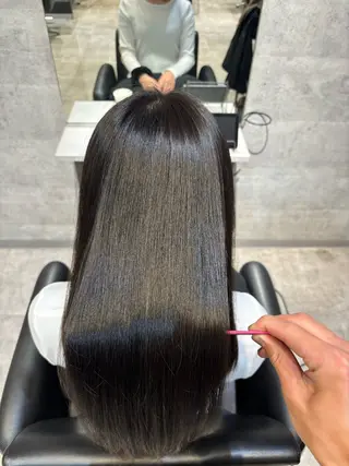 ロング カラー _WHITE 鳳店 千葉来粋のヘアスタイル