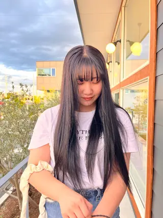 ロング カラー 吉水 果穂のヘアスタイル