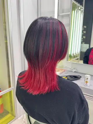 ミディアム ブリーチカラー/ブロ ンドレイヤーカットのヘアスタイル