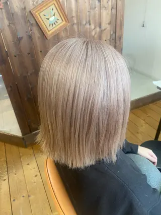 カラー タカハシ ユウヤのヘアスタイル