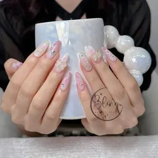 カラー ロング Bling Salonのネイルデザイン