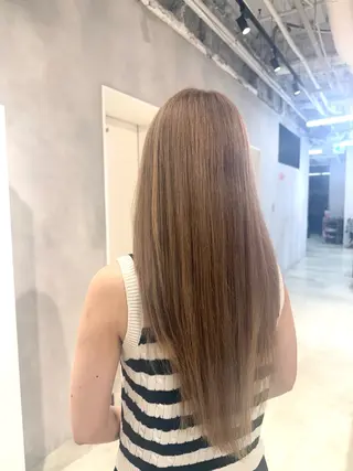 ロング カラー ハイトーン/うる艶 🤍カラー Mioのヘアスタイル
