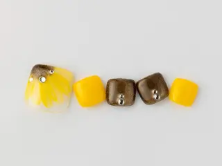 ネイル Tiary🤍 Sachikaのネイルデザイン