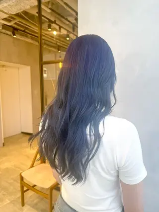 ロング カラー ハイトーン/うる艶 カラー Mioのヘアスタイル