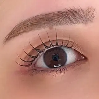 マツエク・マツパ people .の眉毛・アイブロウイメージ