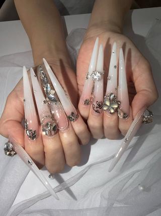 ネイル Lenie Nail Salonのネイルデザイン