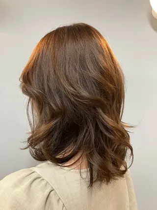 ミディアム カラー 佐藤 知子のヘアスタイル