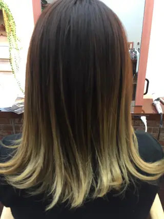 ロング カラー 桧山 真のヘアスタイル