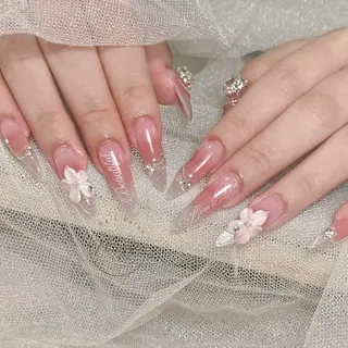 ネイル Maggie Nail🦩のネイルデザイン