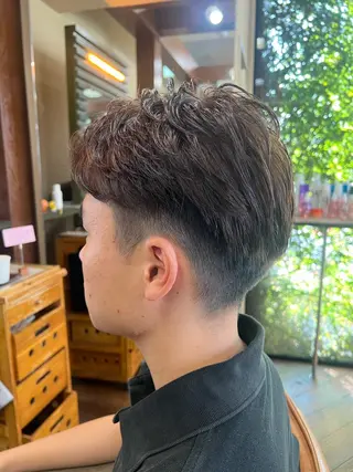 ショート カラー メンズ 奥田 勝亮のヘアスタイル