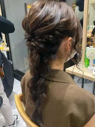 ヘアアレンジ 似合う髪型見つけます AYAKAのヘアスタイル