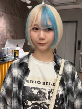 ショート カラー 💘心斎橋ダブルカラ ー💘minamiのヘアスタイル
