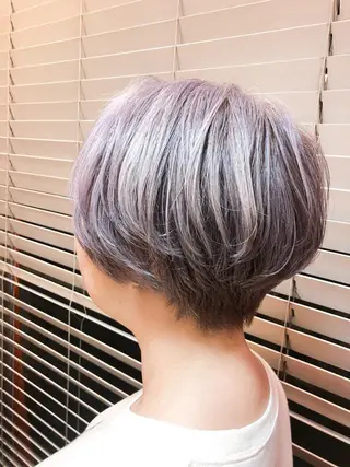 ショート カラー ボブ/縮毛/レイヤー モトナリのヘアスタイル