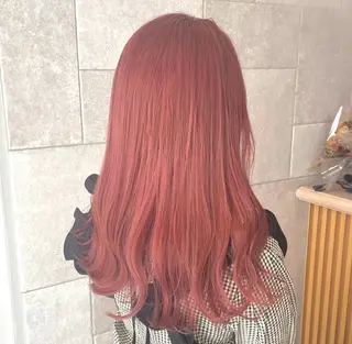 ロング カラー 🌈コテ巻き風パーマ LOHASせいな🌈のヘアスタイル