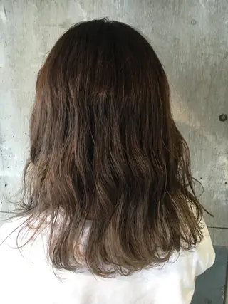 ロング カラー 相川 愛実のヘアスタイル