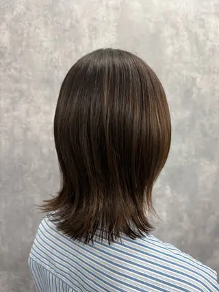 ミディアム 郷原 奈々のヘアスタイル