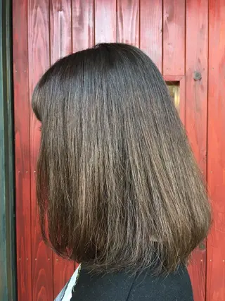 ミディアム カラー plaatje 義見のヘアスタイル
