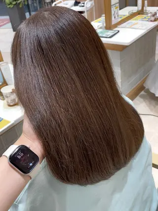 セミロング カラー 髪質改善ケア/透明感 カラー伊藤 千尋のヘアスタイル