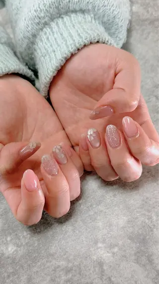 ネイル shino🌟 痛ネイルのネイルデザイン
