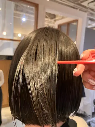 カラー 艶ストレート 口石 ひかるのヘアスタイル