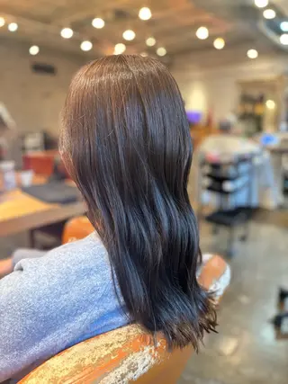 ロング カラー 髪質改善カラー ベージュ🤎YUMEのヘアスタイル