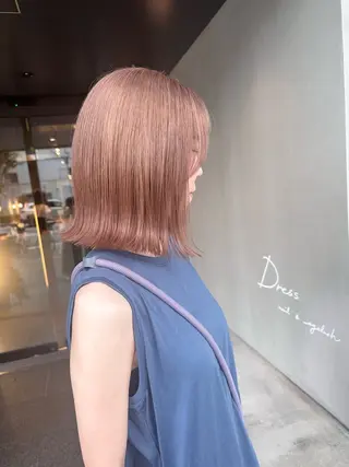 ミディアム 鍋島 平のヘアスタイル