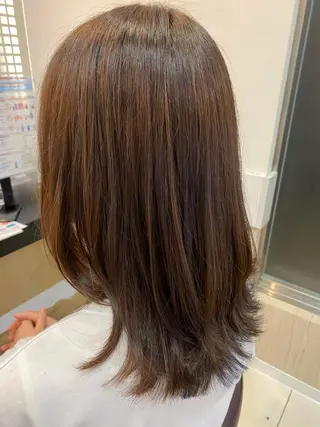 ミディアム カラー ゆめ ベージュカラーのヘアスタイル